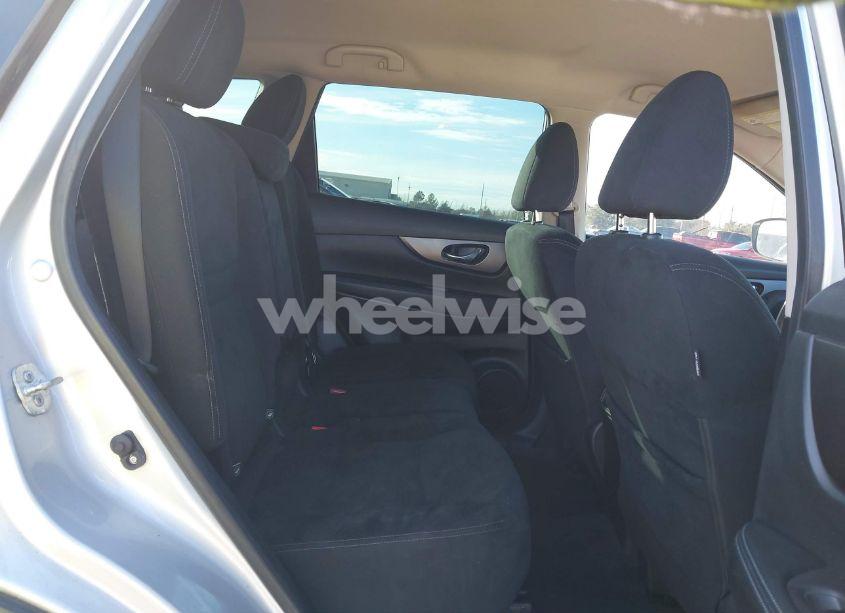 Photo 8 of 2016 Nissan Rogue S (VIN JN8AT2MT0GW024807)