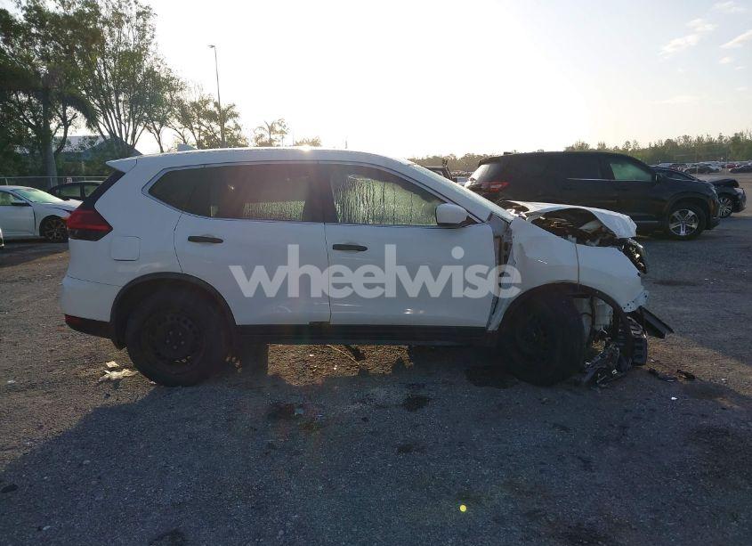 Photo 13 of 2017 Nissan Rogue S (VIN JN8AT2MT0HW137951)