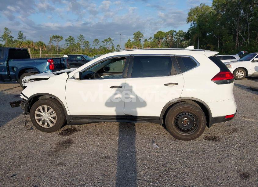 Photo 14 of 2017 Nissan Rogue S (VIN JN8AT2MT0HW137951)