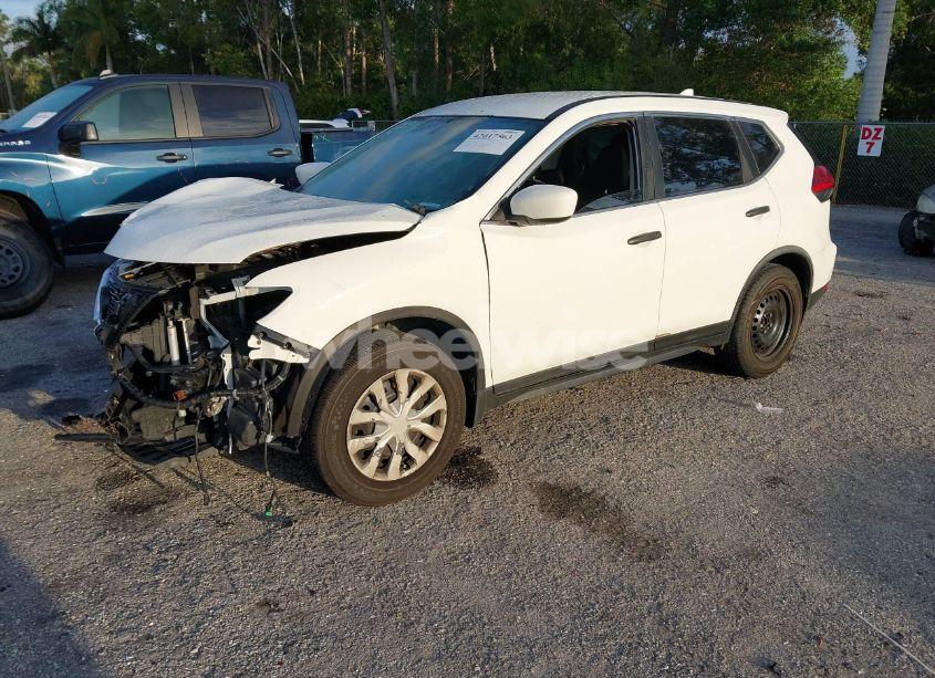 Photo 2 of 2017 Nissan Rogue S (VIN JN8AT2MT0HW137951)