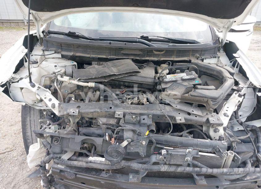 Photo 10 of 2017 Nissan Rogue SV (VIN JN8AT2MT0HW154538)