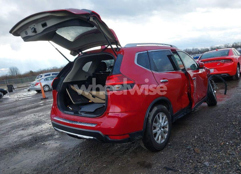 Photo 4 of 2017 Nissan Rogue SV (VIN JN8AT2MT0HW381468)