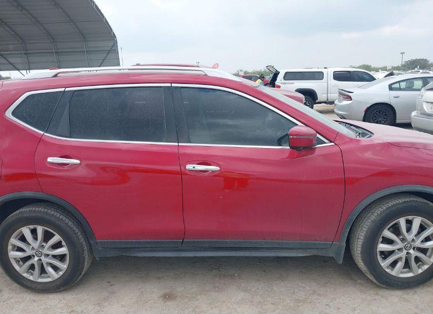 Photo 13 of 2017 Nissan Rogue SV (VIN JN8AT2MT0HW393863)