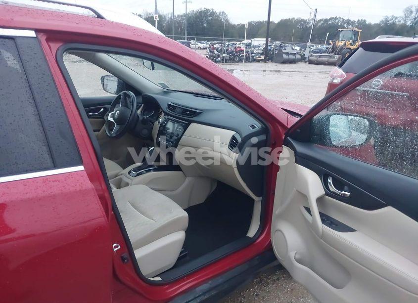 Photo 5 of 2017 Nissan Rogue SV (VIN JN8AT2MT0HW394107)