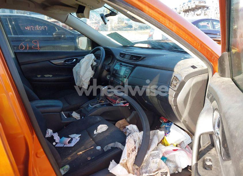 Photo 5 of 2017 Nissan Rogue S (VIN JN8AT2MT0HW395127)