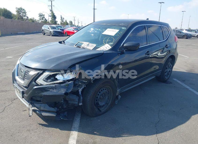 Photo 2 of 2017 Nissan Rogue S (VIN JN8AT2MT0HW403310)