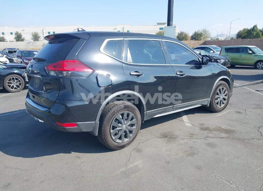 Photo 4 of 2017 Nissan Rogue S (VIN JN8AT2MT0HW403310)