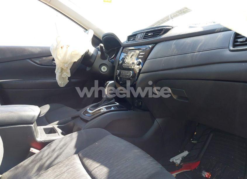 Photo 5 of 2017 Nissan Rogue S (VIN JN8AT2MT0HW405901)