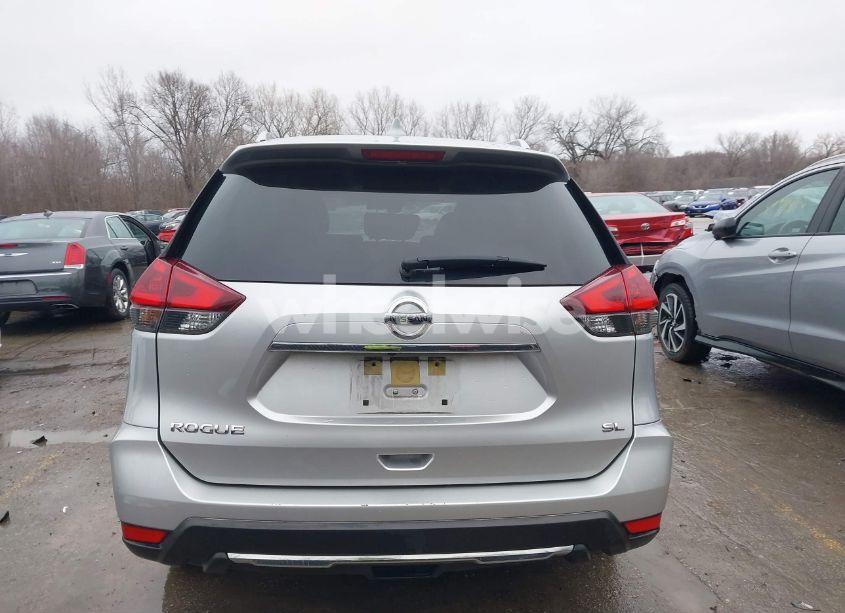 Photo 17 of 2018 Nissan Rogue SL (VIN JN8AT2MT0JW464419)