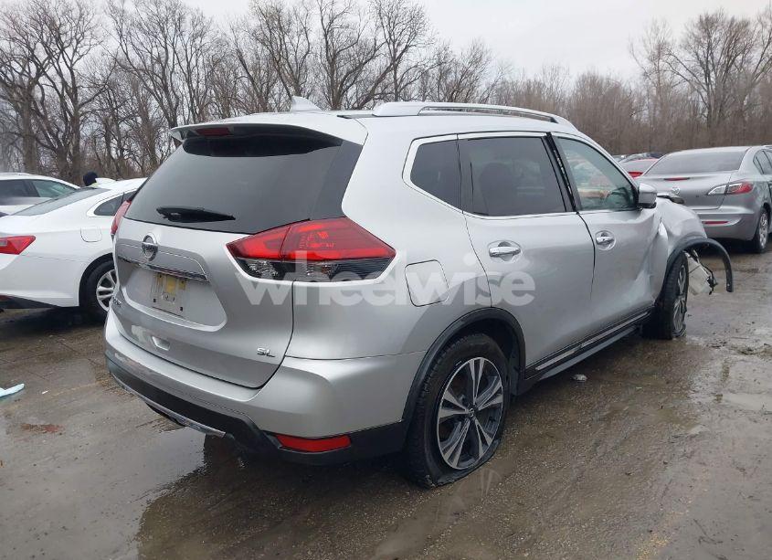 Photo 4 of 2018 Nissan Rogue SL (VIN JN8AT2MT0JW464419)