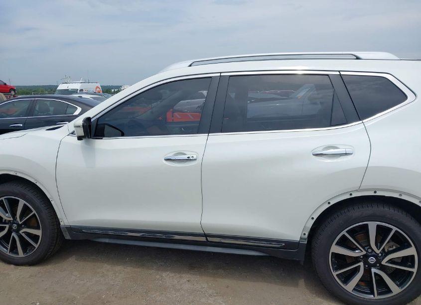 Photo 15 of 2018 Nissan Rogue SL (VIN JN8AT2MT0JW467983)