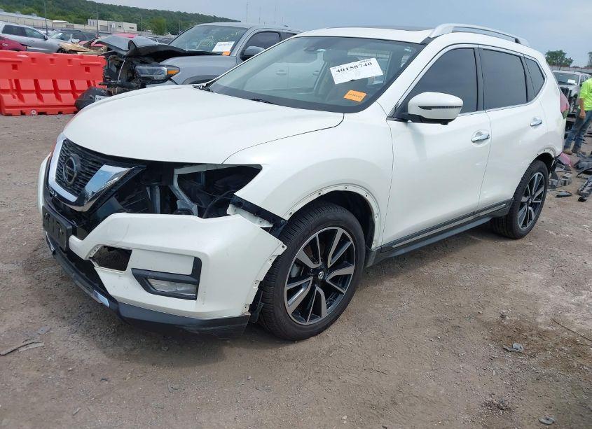 Photo 2 of 2018 Nissan Rogue SL (VIN JN8AT2MT0JW467983)