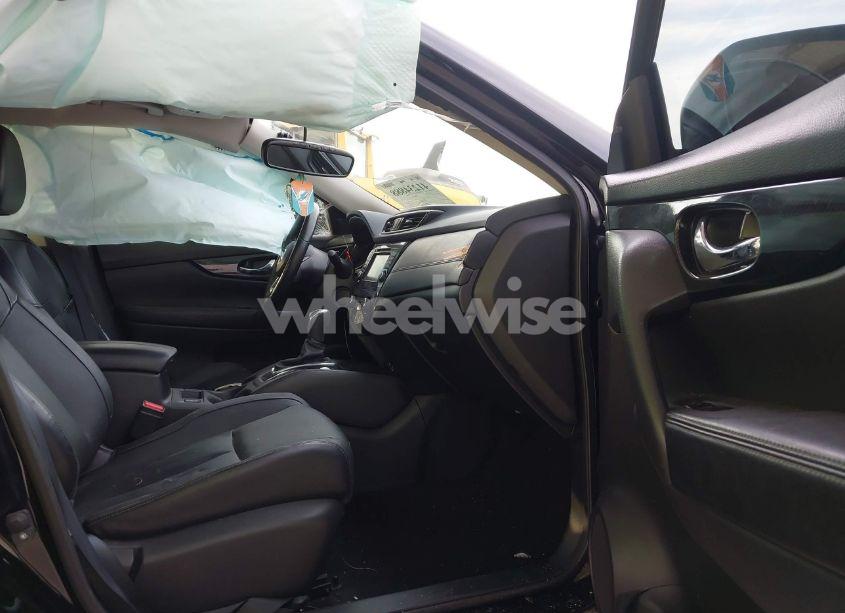 Photo 5 of 2018 Nissan Rogue SL (VIN JN8AT2MT0JW487778)