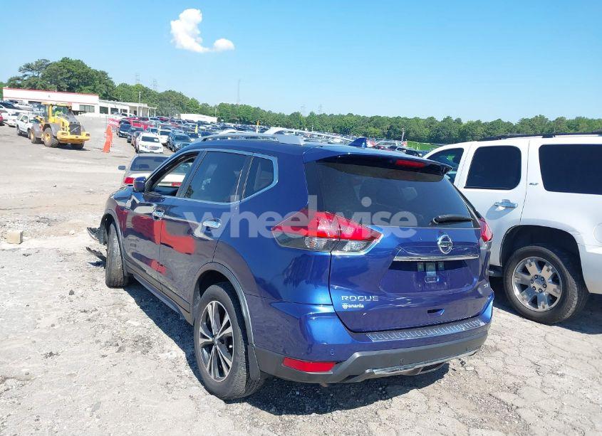 Photo 3 of 2019 Nissan Rogue SV (VIN JN8AT2MT0KW263900)