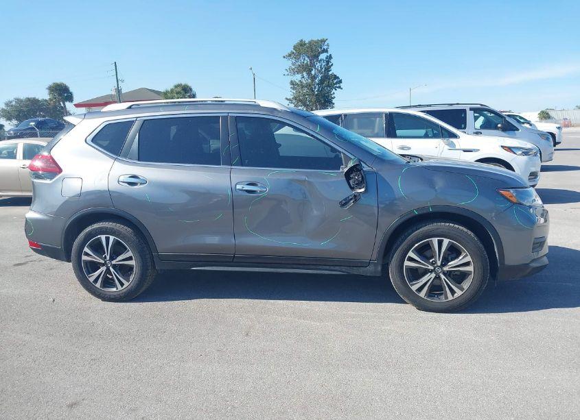 Photo 13 of 2019 Nissan Rogue SV (VIN JN8AT2MT0KW501308)