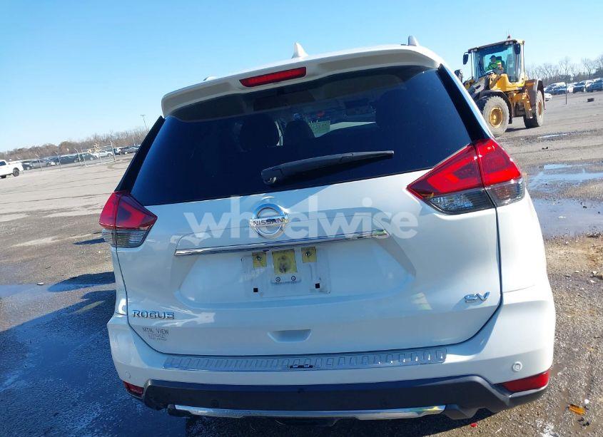 Photo 16 of 2020 Nissan Rogue SV FWD (VIN JN8AT2MT0LW016121)