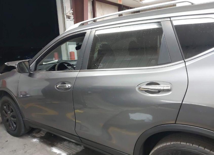 Photo 14 of 2016 Nissan Rogue S (VIN JN8AT2MT1GW029594)