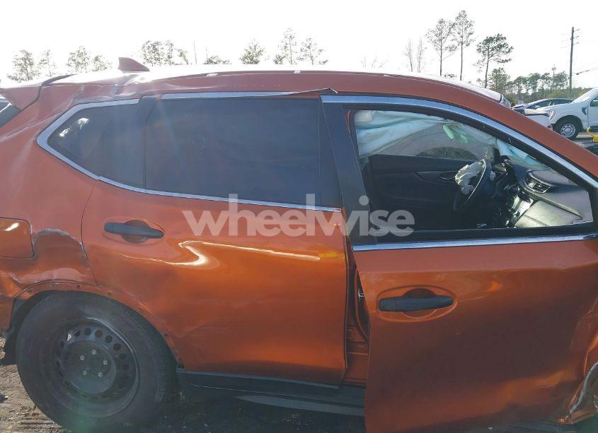 Photo 14 of 2017 Nissan Rogue S (VIN JN8AT2MT1HW144181)