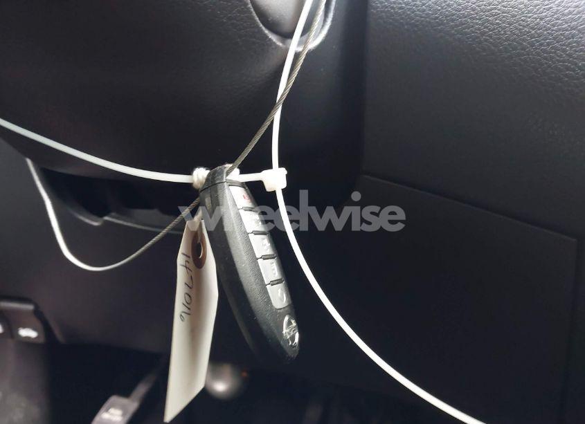 Photo 11 of 2017 Nissan Rogue SV (VIN JN8AT2MT1HW147016)