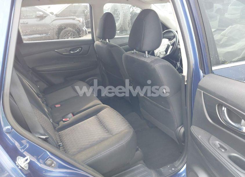 Photo 8 of 2017 Nissan Rogue SV (VIN JN8AT2MT1HW147016)