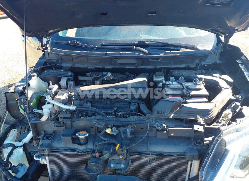 Photo 10 of 2017 Nissan Rogue SV (VIN JN8AT2MT1HW383746)