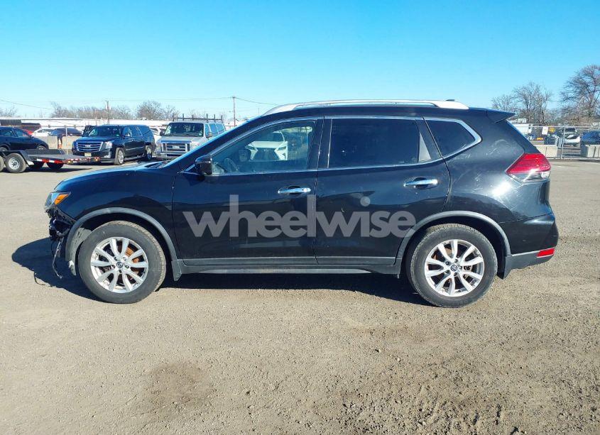 Photo 14 of 2017 Nissan Rogue SV (VIN JN8AT2MT1HW383746)