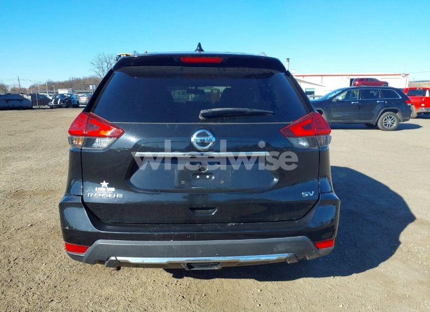 Photo 16 of 2017 Nissan Rogue SV (VIN JN8AT2MT1HW383746)