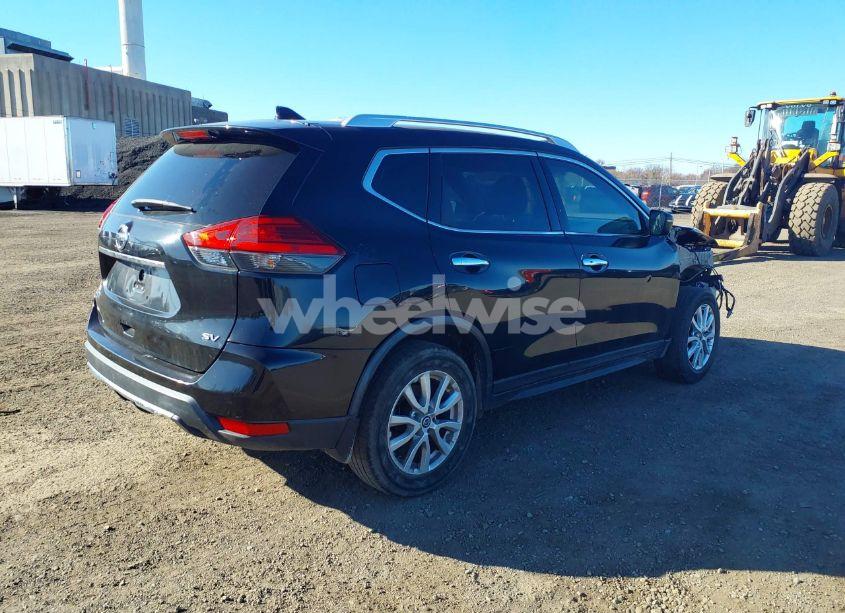 Photo 4 of 2017 Nissan Rogue SV (VIN JN8AT2MT1HW383746)