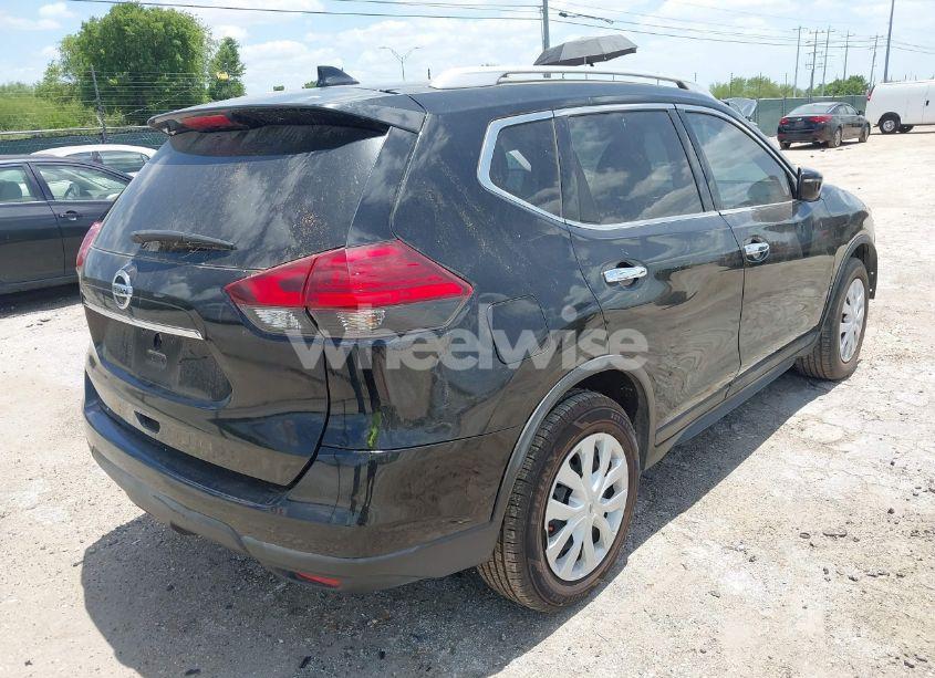 Photo 4 of 2017 Nissan Rogue S (VIN JN8AT2MT1HW386677)