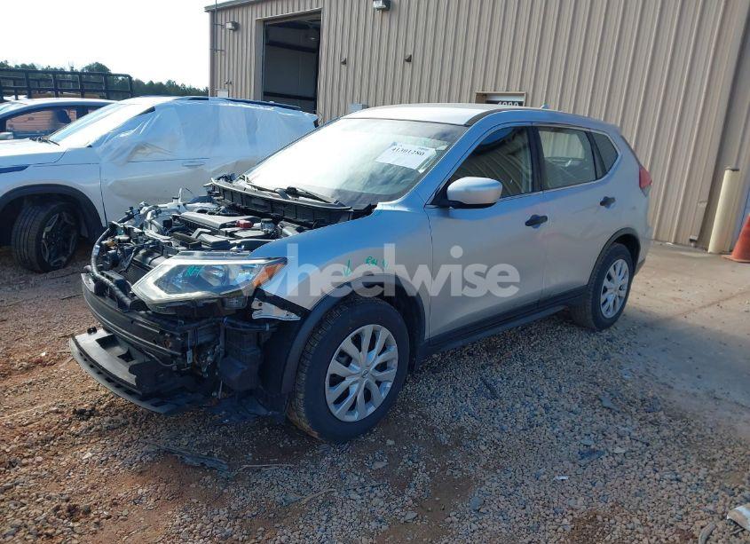 Photo 2 of 2017 Nissan Rogue S (VIN JN8AT2MT1HW390048)