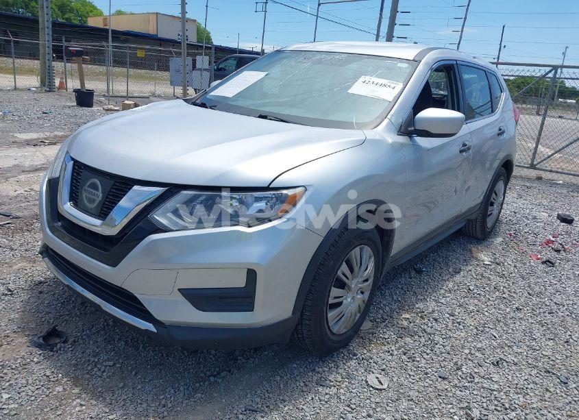 Photo 2 of 2017 Nissan Rogue S (VIN JN8AT2MT1HW402246)