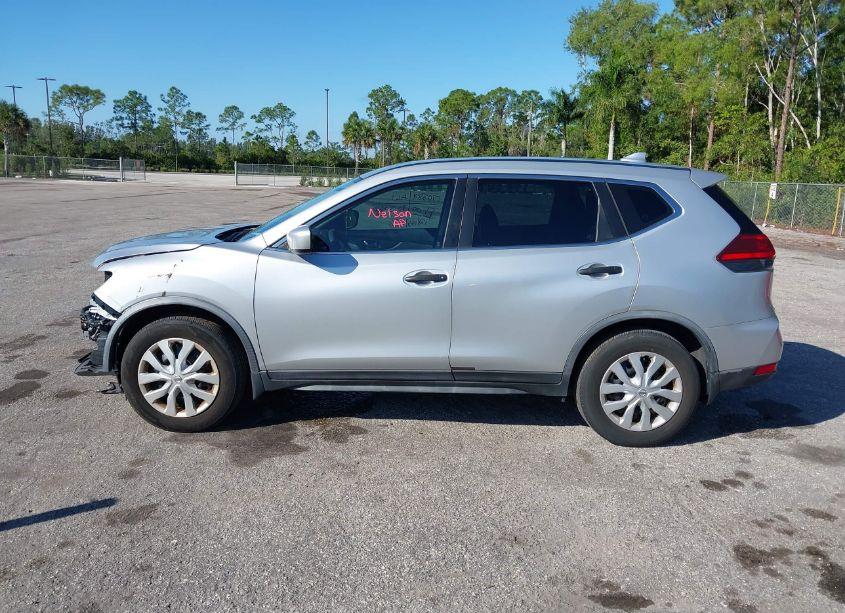 Photo 14 of 2017 Nissan Rogue S (VIN JN8AT2MT1HW406300)