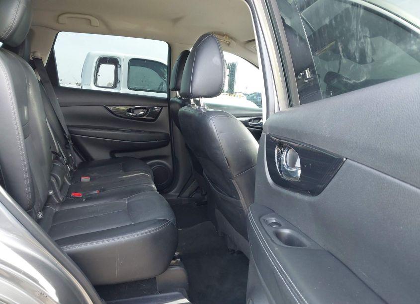 Photo 8 of 2018 Nissan Rogue SL (VIN JN8AT2MT1JW465157)