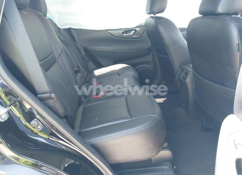 Photo 8 of 2019 Nissan Rogue S (VIN JN8AT2MT1KW252100)