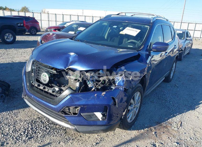 Photo 6 of 2019 Nissan Rogue SV (VIN JN8AT2MT1KW261914)