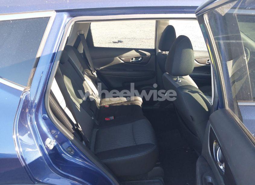 Photo 8 of 2019 Nissan Rogue SV (VIN JN8AT2MT1KW261914)