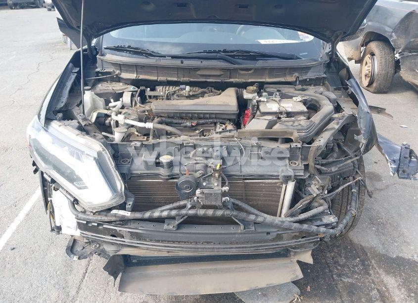 Photo 10 of 2019 Nissan Rogue SV (VIN JN8AT2MT1KW261931)