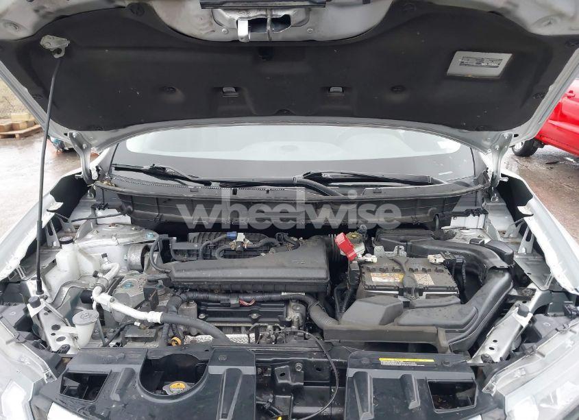 Photo 10 of 2019 Nissan Rogue SV (VIN JN8AT2MT1KW265574)