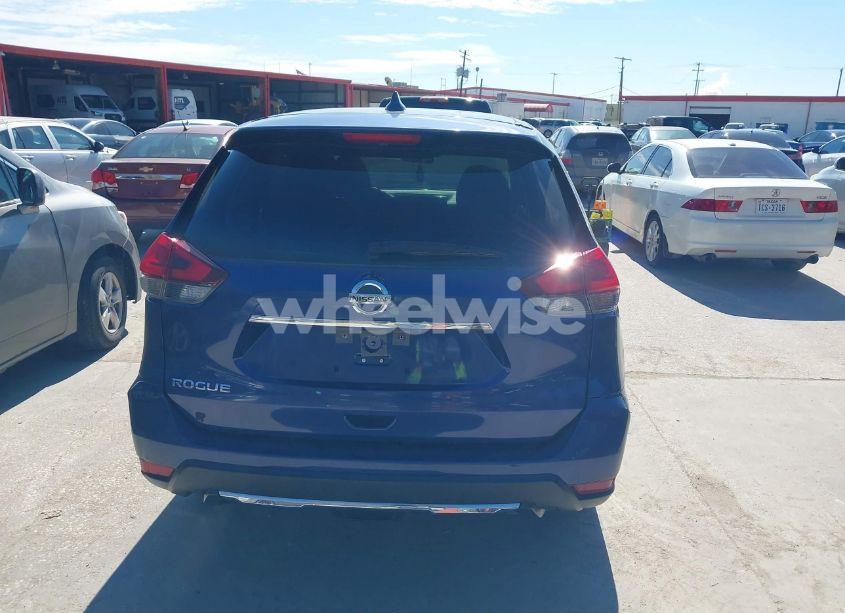 Photo 16 of 2019 Nissan Rogue S (VIN JN8AT2MT1KW504864)