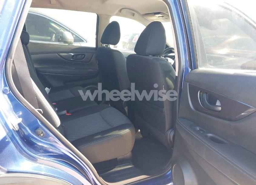 Photo 8 of 2019 Nissan Rogue S (VIN JN8AT2MT1KW504864)