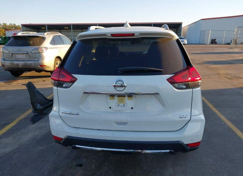Photo 16 of 2020 Nissan Rogue SV FWD (VIN JN8AT2MT1LW010781)