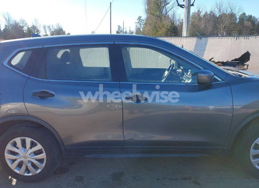 Photo 13 of 2020 Nissan Rogue S FWD (VIN JN8AT2MT1LW018833)