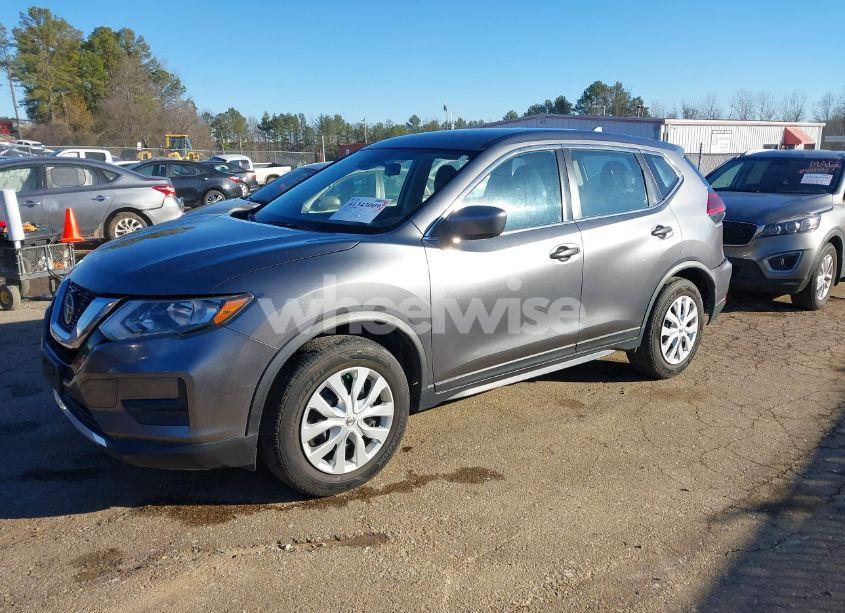 Photo 2 of 2020 Nissan Rogue S FWD (VIN JN8AT2MT1LW018833)