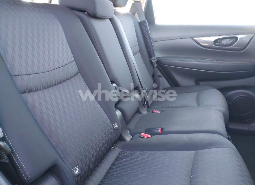 Photo 8 of 2020 Nissan Rogue S FWD (VIN JN8AT2MT1LW018833)