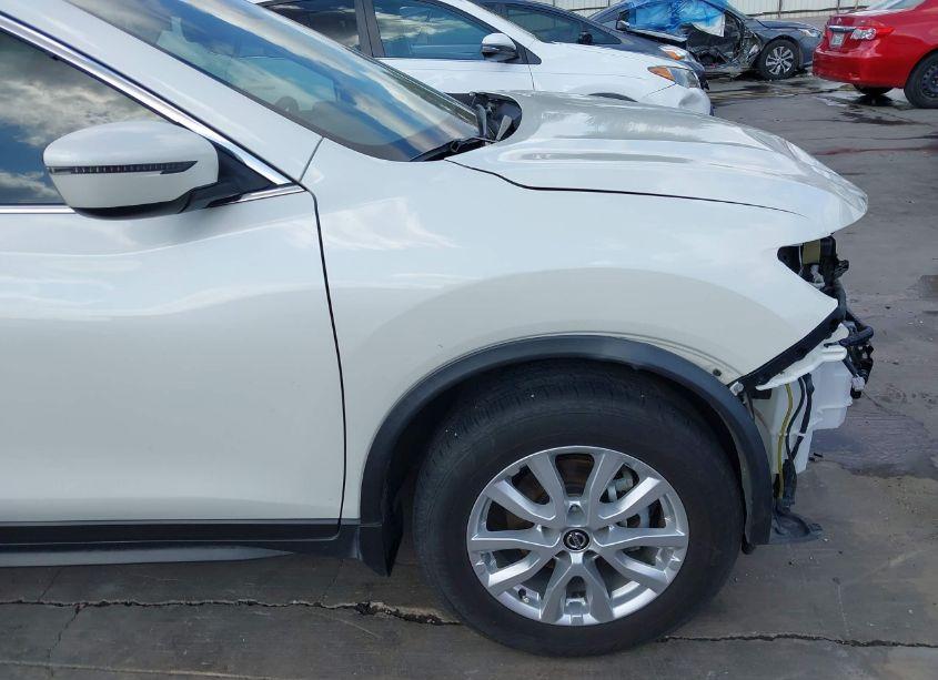 Photo 19 of 2020 Nissan Rogue SV FWD (VIN JN8AT2MT1LW038094)