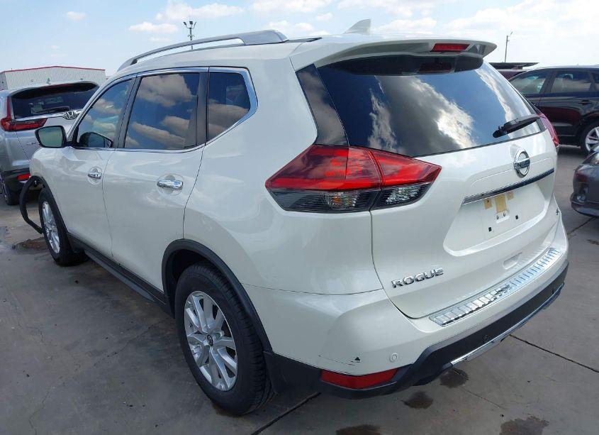 Photo 3 of 2020 Nissan Rogue SV FWD (VIN JN8AT2MT1LW038094)