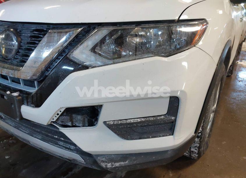 Photo 18 of 2020 Nissan Rogue SV FWD (VIN JN8AT2MT1LW038810)