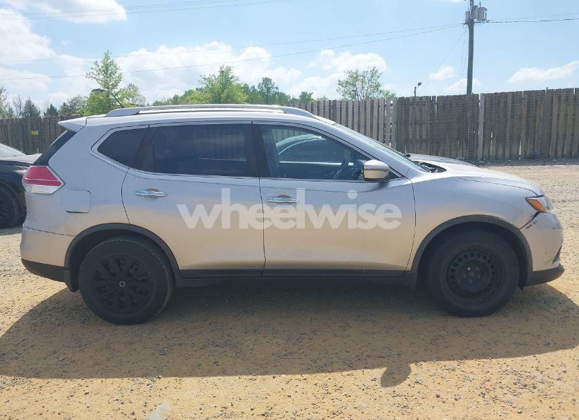 Photo 13 of 2016 Nissan Rogue S (VIN JN8AT2MT2GW023481)