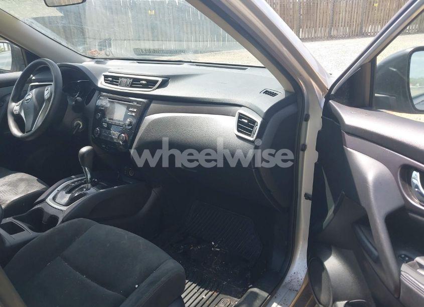 Photo 5 of 2016 Nissan Rogue S (VIN JN8AT2MT2GW023481)