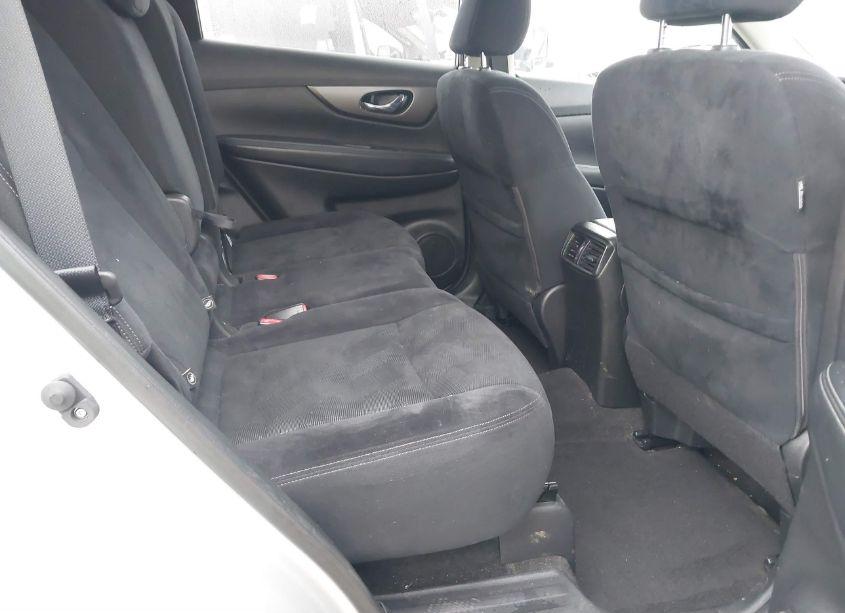 Photo 8 of 2016 Nissan Rogue S (VIN JN8AT2MT2GW029846)